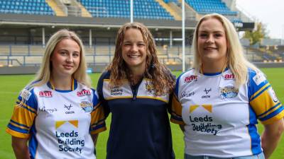 Leeds Rhinos Women make double signing