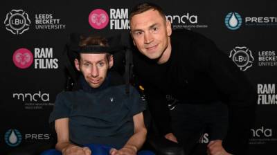 Sports stars walk the red carpet for documentary on Sinfield's latest superhuman challenge