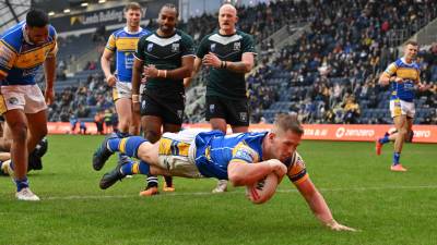 Frawley and Holroyd return for Rhinos