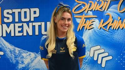 Rhinos Women sign England international Lacey Owen