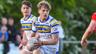 Rising Academy star Stelfox signs new deal with Leeds Rhinos