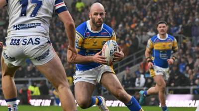 Frawley joins Giants on loan