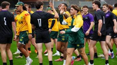 Kangaroos invite Leeds Beckett players for once in a lifetime training session
