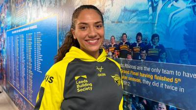 Rhinos Women sign young second rower Lois Naidole from Giants