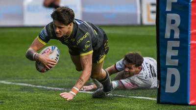 Widnes Vikings 12 Leeds Rhinos 25