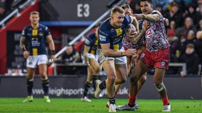 Try scorer Jenkins sets sights on home return