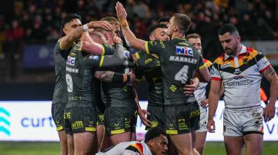Bradford Bulls 12 Leeds Rhinos 24