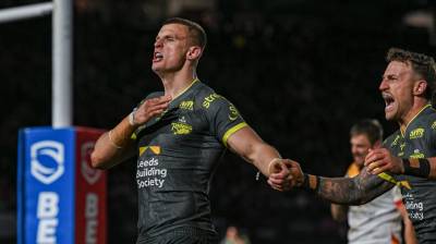 Match Action: Bradford Bulls v Leeds Rhinos