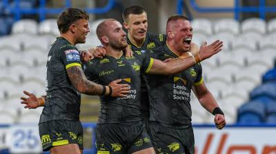 Behind the Game Bitesize - Huddersfield Giants vs Leeds Rhinos - Betfred Super League Rd 8