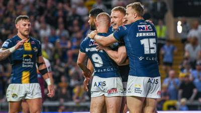 Leeds Rhinos 52 Huddersfield Giants 0