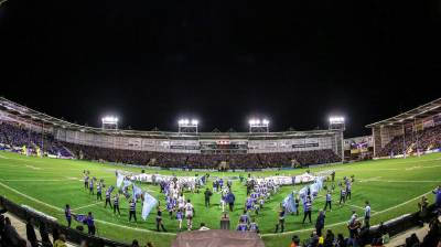 Top two set to clash on Thursday night